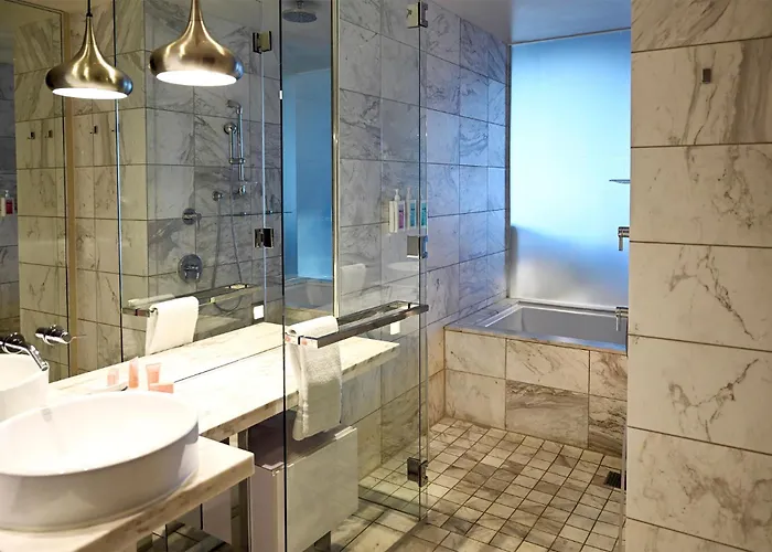 Palms Place Hotel And Spa